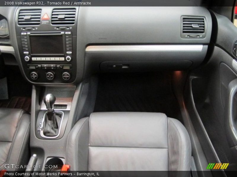 Tornado Red / Anthracite 2008 Volkswagen R32