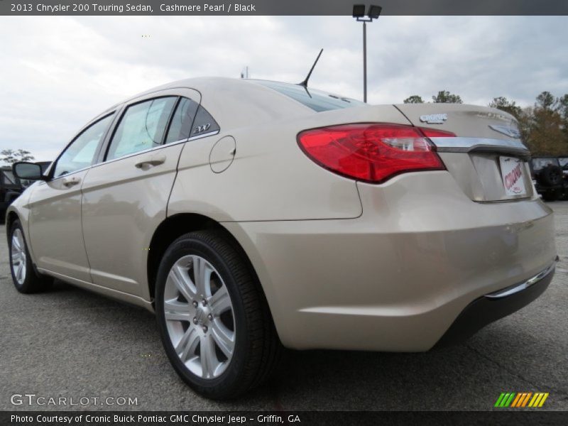 Cashmere Pearl / Black 2013 Chrysler 200 Touring Sedan