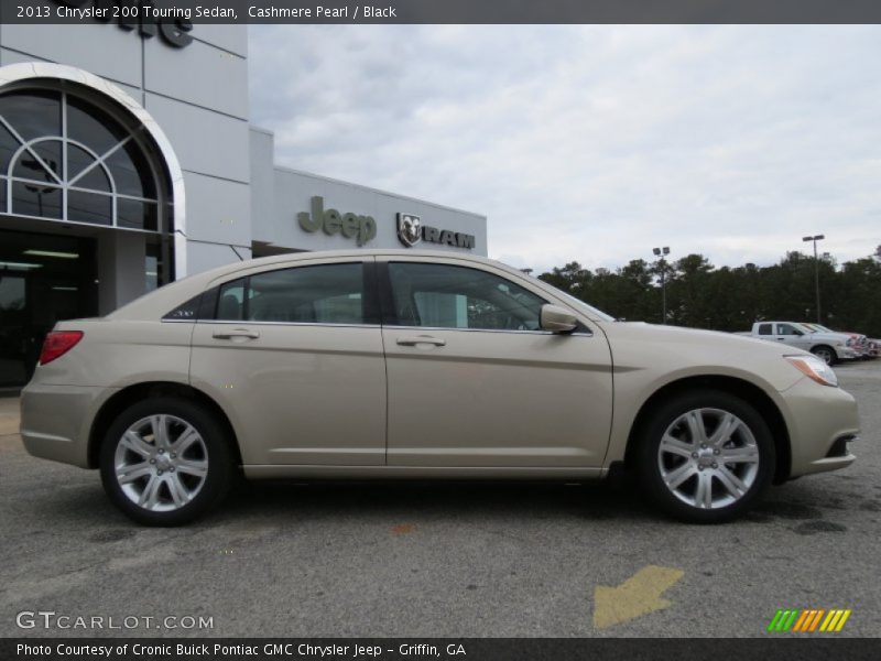 Cashmere Pearl / Black 2013 Chrysler 200 Touring Sedan