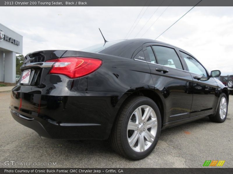 Black / Black 2013 Chrysler 200 Touring Sedan