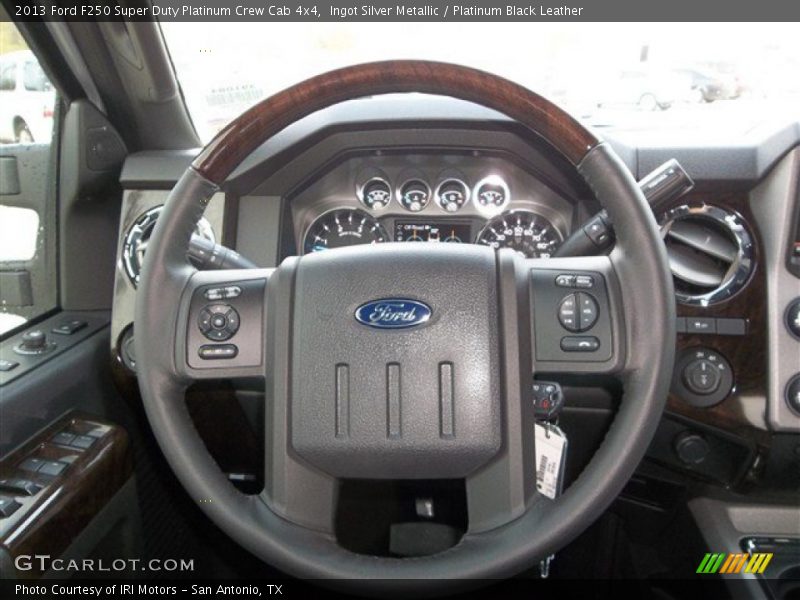  2013 F250 Super Duty Platinum Crew Cab 4x4 Steering Wheel