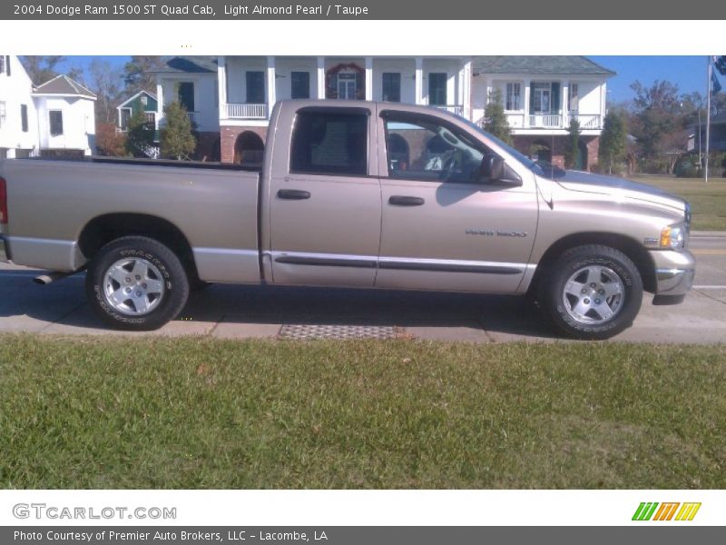 Light Almond Pearl / Taupe 2004 Dodge Ram 1500 ST Quad Cab