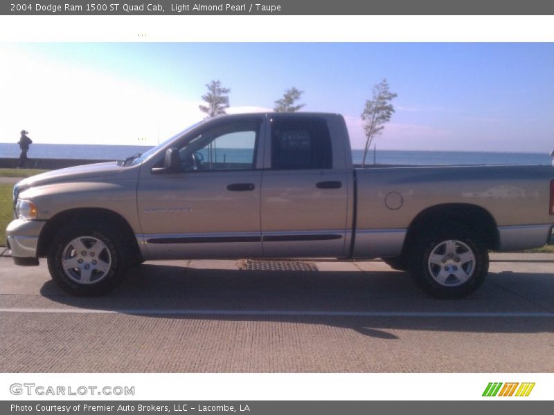 Light Almond Pearl / Taupe 2004 Dodge Ram 1500 ST Quad Cab
