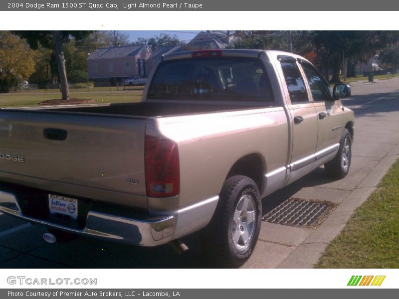 Light Almond Pearl / Taupe 2004 Dodge Ram 1500 ST Quad Cab