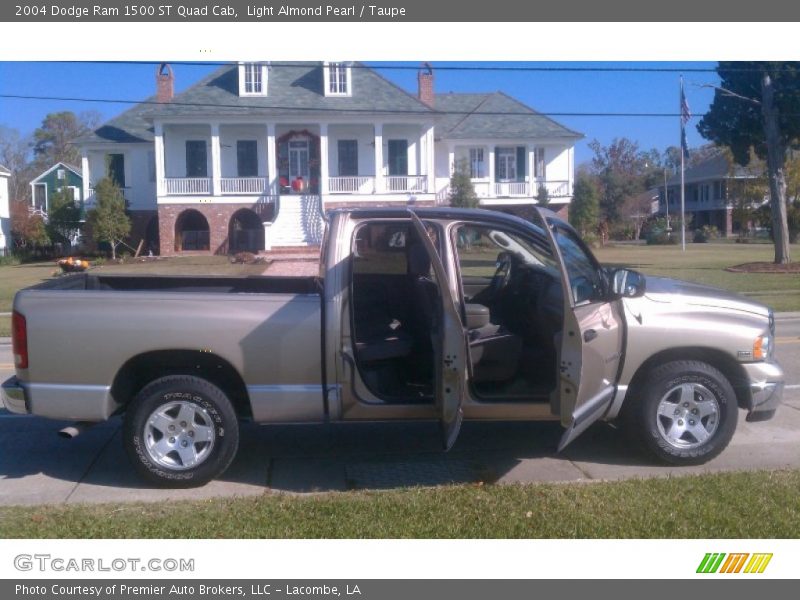 Light Almond Pearl / Taupe 2004 Dodge Ram 1500 ST Quad Cab