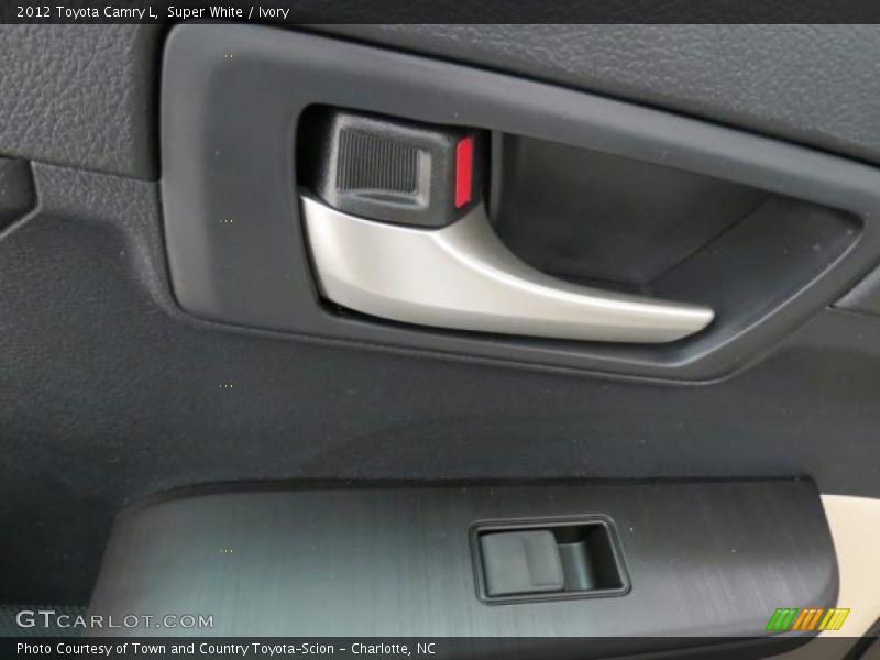 Super White / Ivory 2012 Toyota Camry L