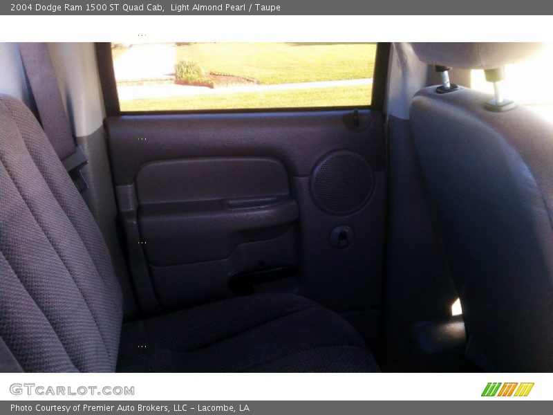 Light Almond Pearl / Taupe 2004 Dodge Ram 1500 ST Quad Cab