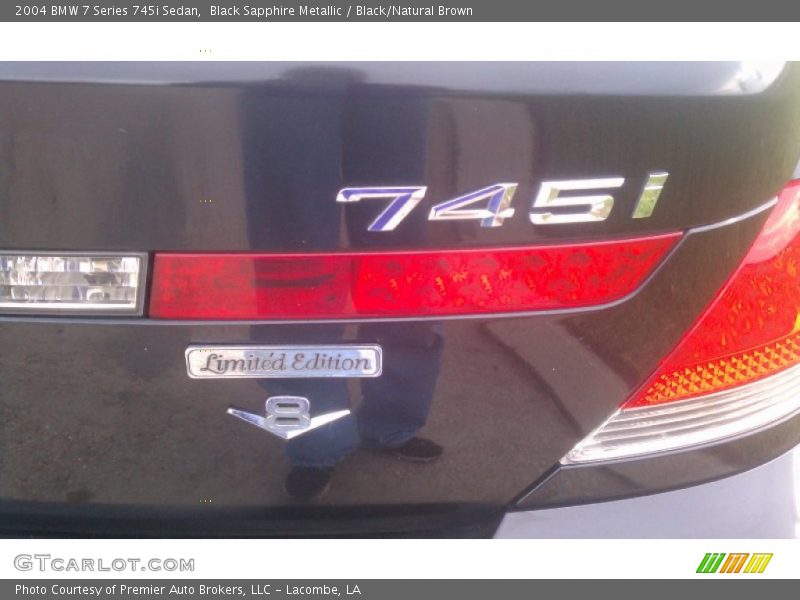 Black Sapphire Metallic / Black/Natural Brown 2004 BMW 7 Series 745i Sedan