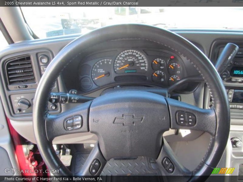 Sport Red Metallic / Gray/Dark Charcoal 2005 Chevrolet Avalanche LS 4x4