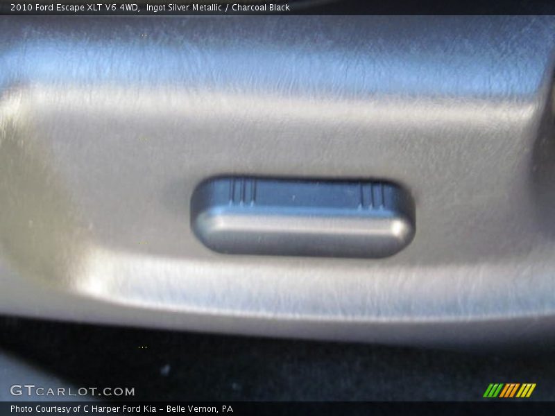 Ingot Silver Metallic / Charcoal Black 2010 Ford Escape XLT V6 4WD