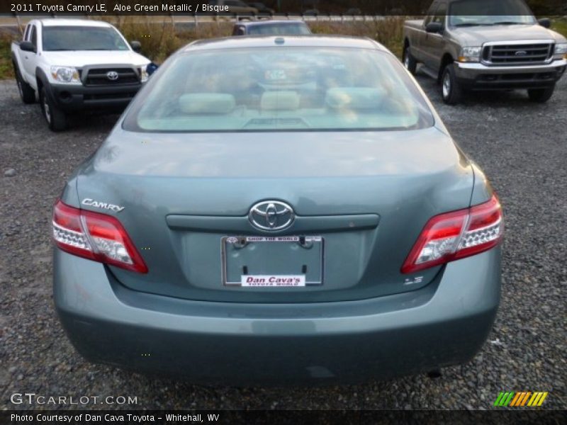 Aloe Green Metallic / Bisque 2011 Toyota Camry LE
