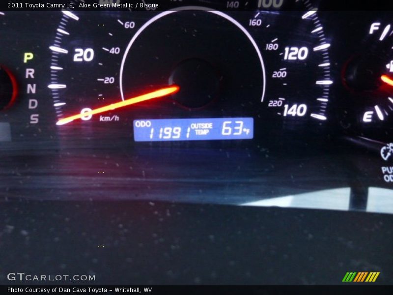Aloe Green Metallic / Bisque 2011 Toyota Camry LE