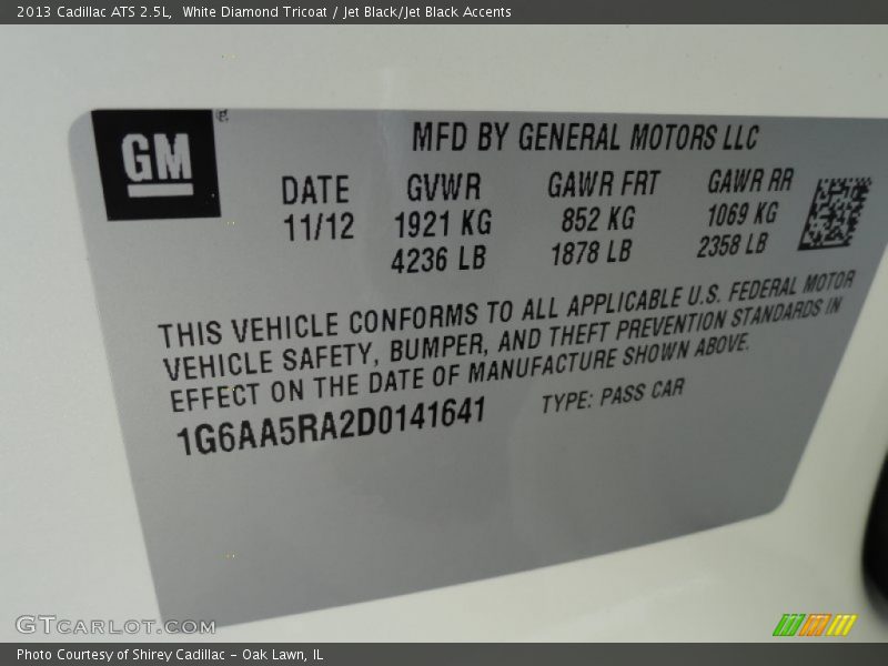 White Diamond Tricoat / Jet Black/Jet Black Accents 2013 Cadillac ATS 2.5L