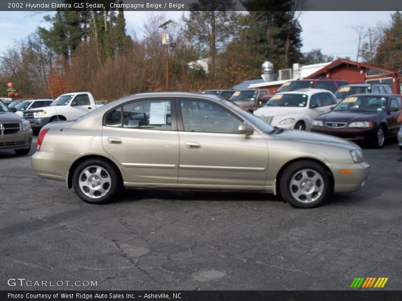 Champagne Beige / Beige 2002 Hyundai Elantra GLS Sedan