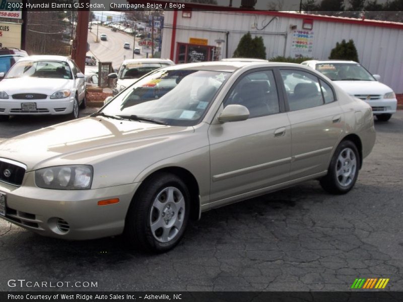 Champagne Beige / Beige 2002 Hyundai Elantra GLS Sedan