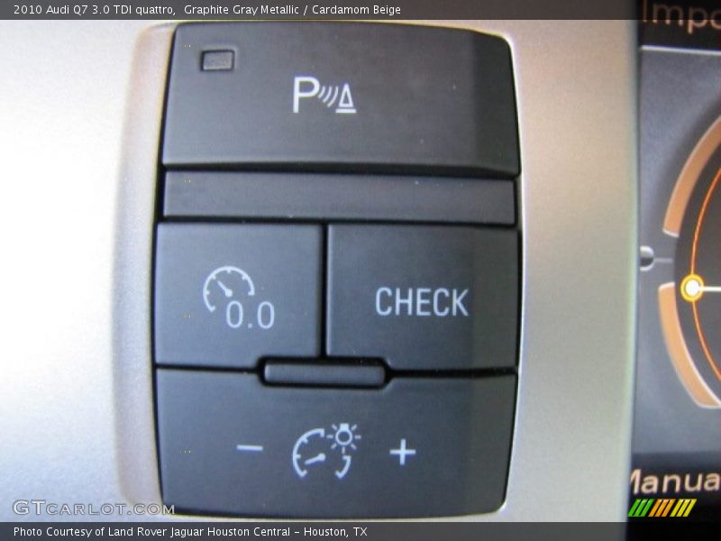 Controls of 2010 Q7 3.0 TDI quattro