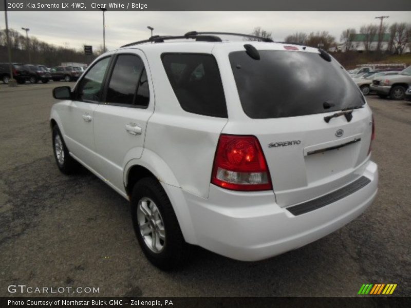 Clear White / Beige 2005 Kia Sorento LX 4WD