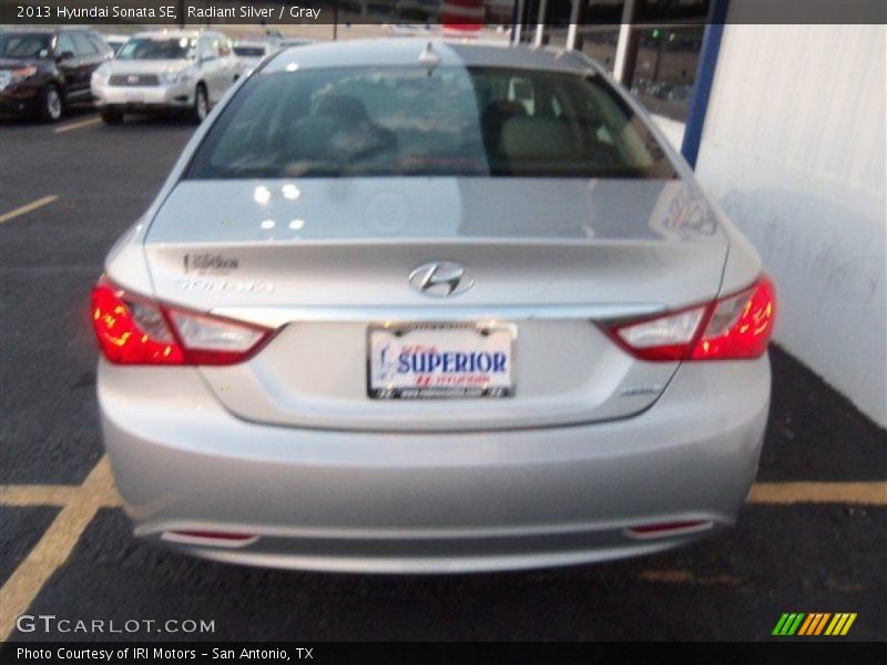Radiant Silver / Gray 2013 Hyundai Sonata SE
