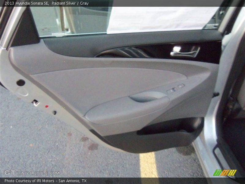 Radiant Silver / Gray 2013 Hyundai Sonata SE