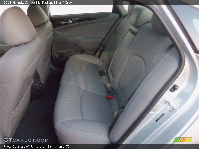 Radiant Silver / Gray 2013 Hyundai Sonata SE