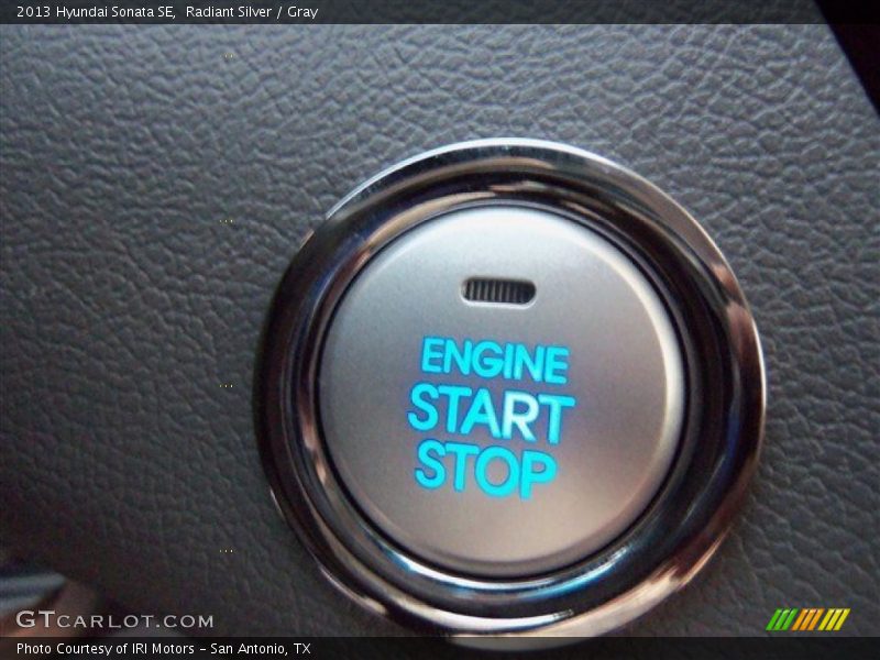 Radiant Silver / Gray 2013 Hyundai Sonata SE