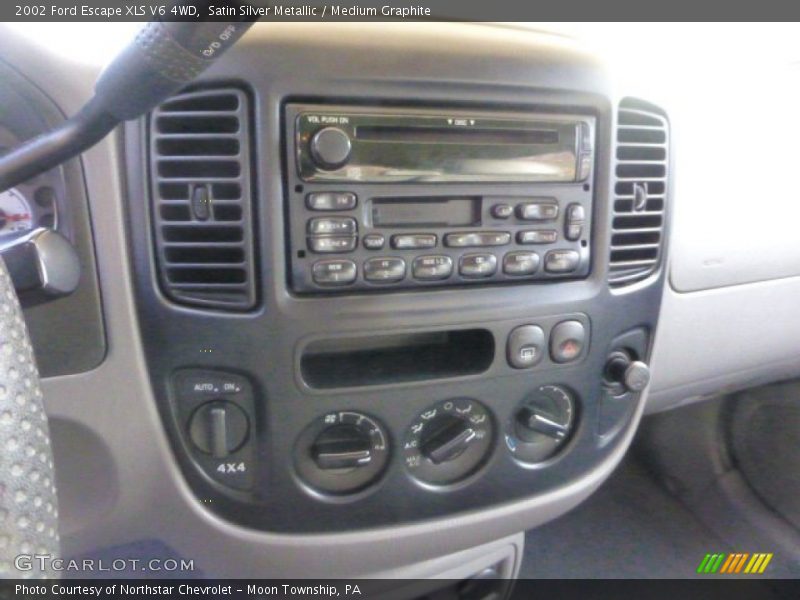 Satin Silver Metallic / Medium Graphite 2002 Ford Escape XLS V6 4WD