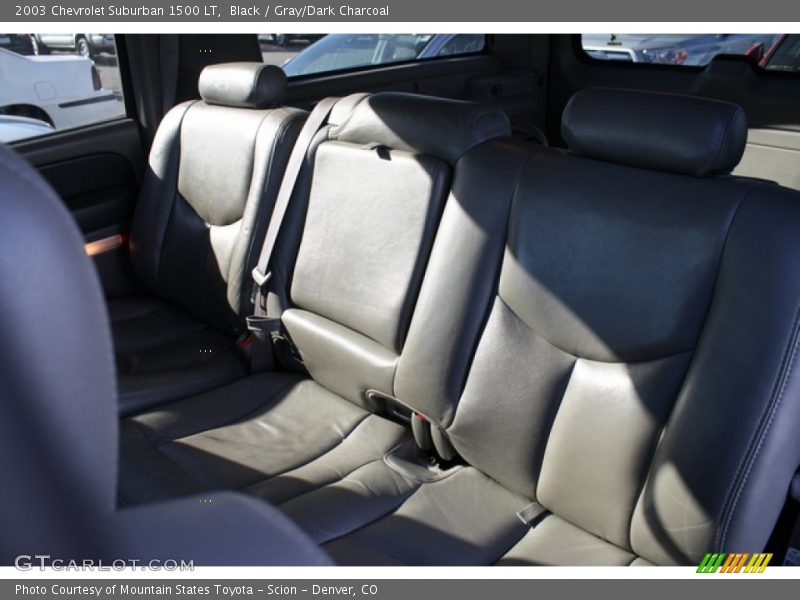 Black / Gray/Dark Charcoal 2003 Chevrolet Suburban 1500 LT