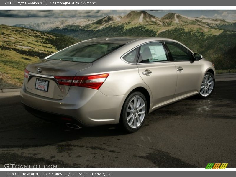 Champagne Mica / Almond 2013 Toyota Avalon XLE