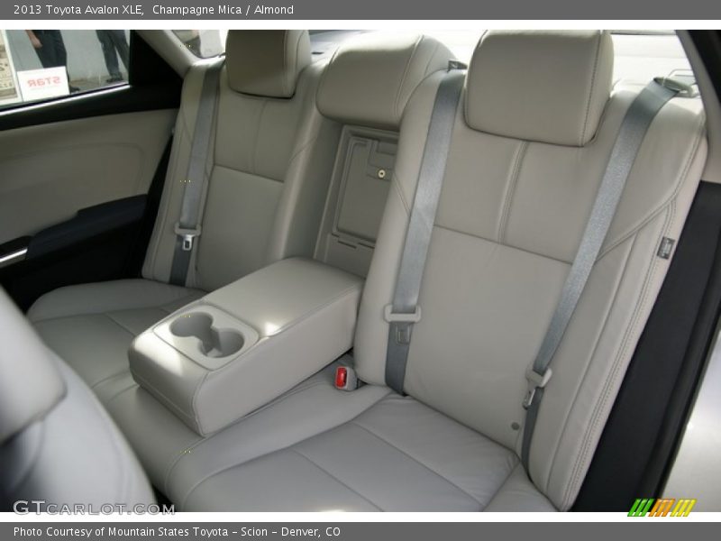 Champagne Mica / Almond 2013 Toyota Avalon XLE