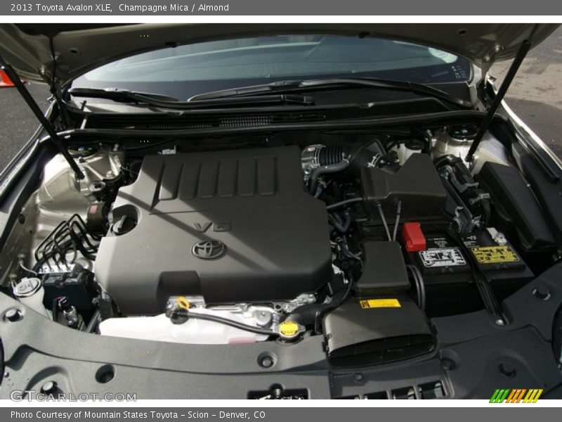 Champagne Mica / Almond 2013 Toyota Avalon XLE