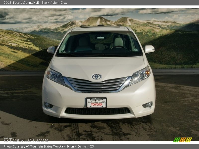 Black / Light Gray 2013 Toyota Sienna XLE