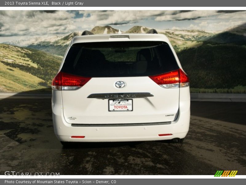 Black / Light Gray 2013 Toyota Sienna XLE