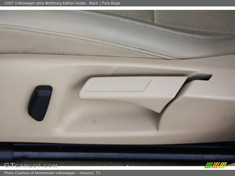 Black / Pure Beige 2007 Volkswagen Jetta Wolfsburg Edition Sedan
