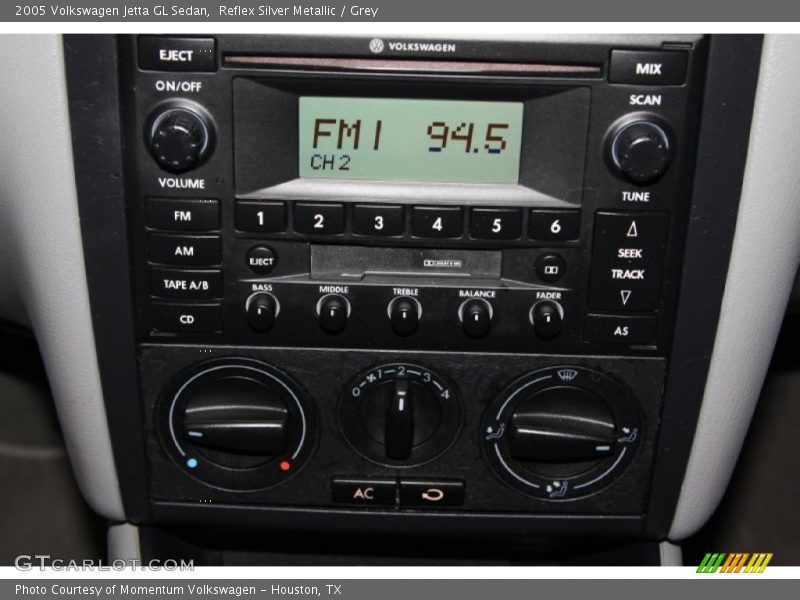 Reflex Silver Metallic / Grey 2005 Volkswagen Jetta GL Sedan