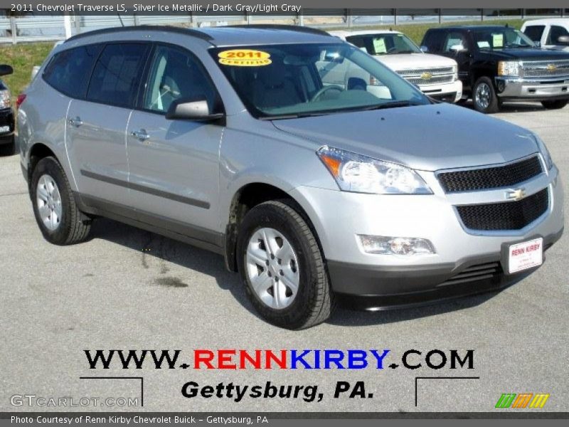 Silver Ice Metallic / Dark Gray/Light Gray 2011 Chevrolet Traverse LS