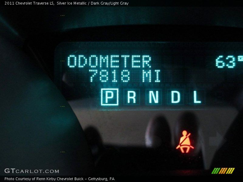 Silver Ice Metallic / Dark Gray/Light Gray 2011 Chevrolet Traverse LS