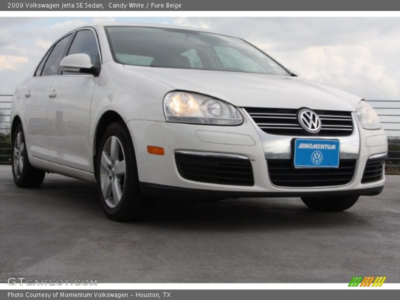 Candy White / Pure Beige 2009 Volkswagen Jetta SE Sedan