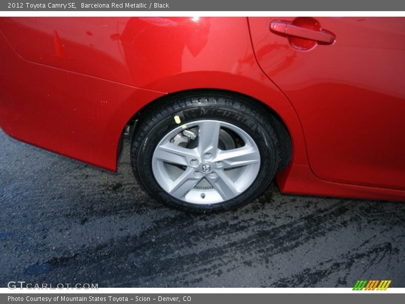 Barcelona Red Metallic / Black 2012 Toyota Camry SE