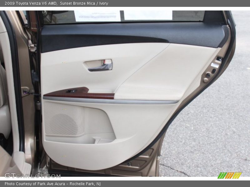 Sunset Bronze Mica / Ivory 2009 Toyota Venza V6 AWD