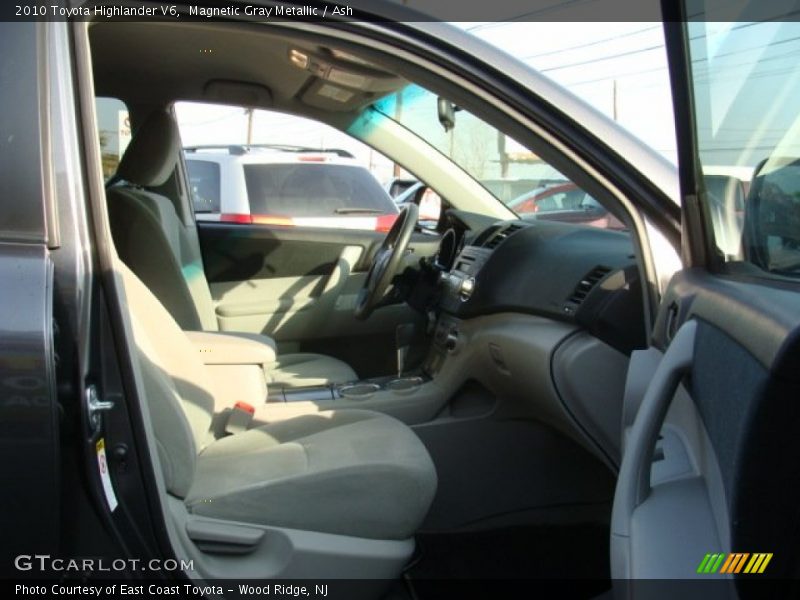 Magnetic Gray Metallic / Ash 2010 Toyota Highlander V6