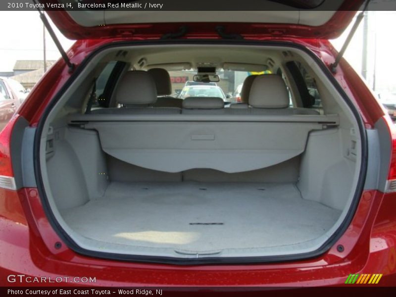 Barcelona Red Metallic / Ivory 2010 Toyota Venza I4