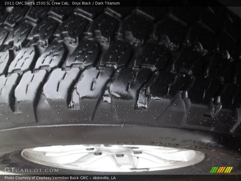 Onyx Black / Dark Titanium 2011 GMC Sierra 1500 SL Crew Cab