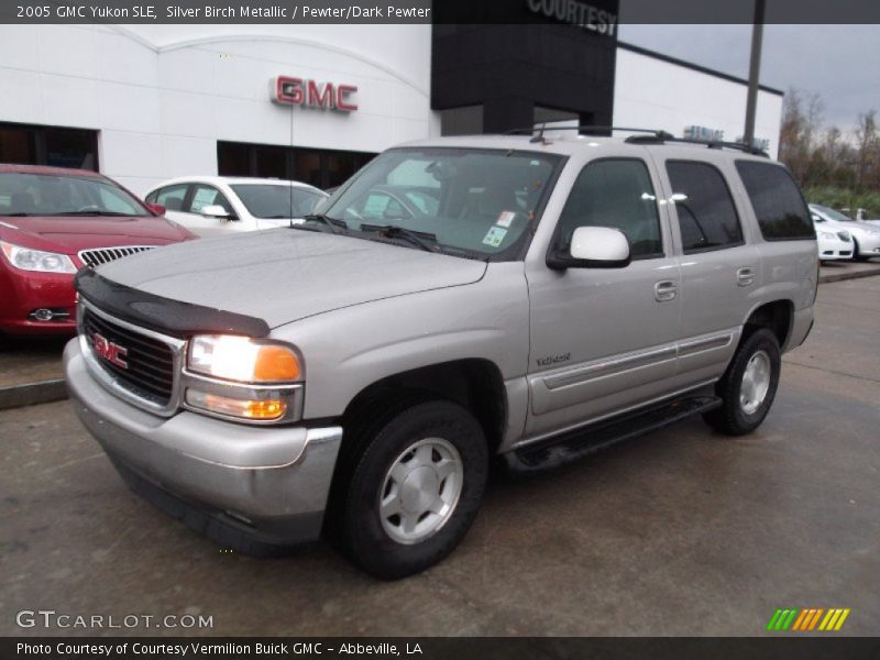 Silver Birch Metallic / Pewter/Dark Pewter 2005 GMC Yukon SLE