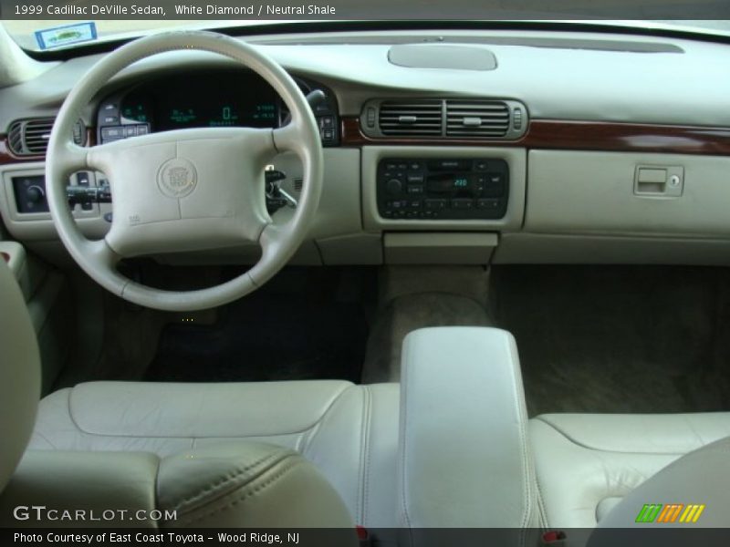White Diamond / Neutral Shale 1999 Cadillac DeVille Sedan