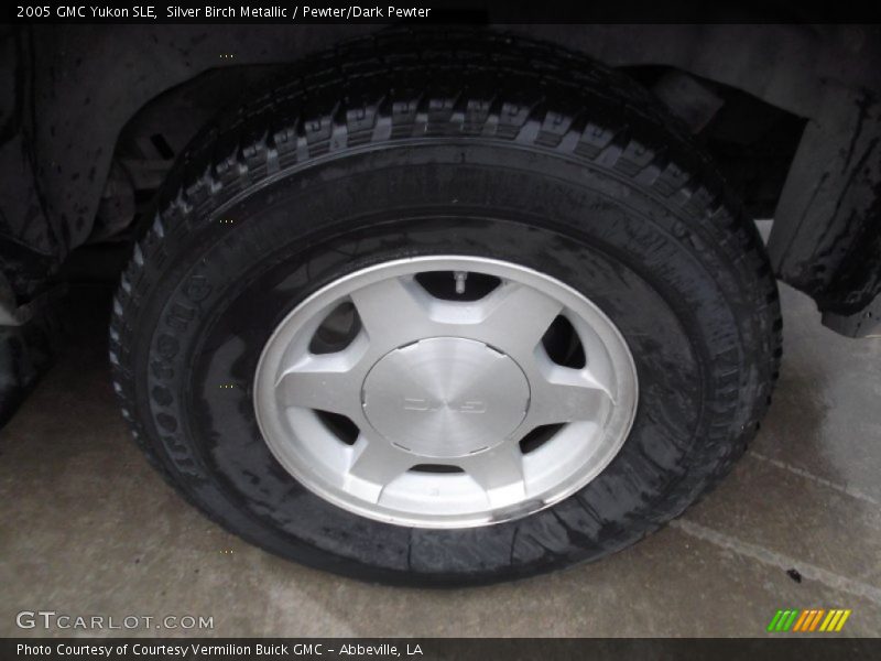 Silver Birch Metallic / Pewter/Dark Pewter 2005 GMC Yukon SLE
