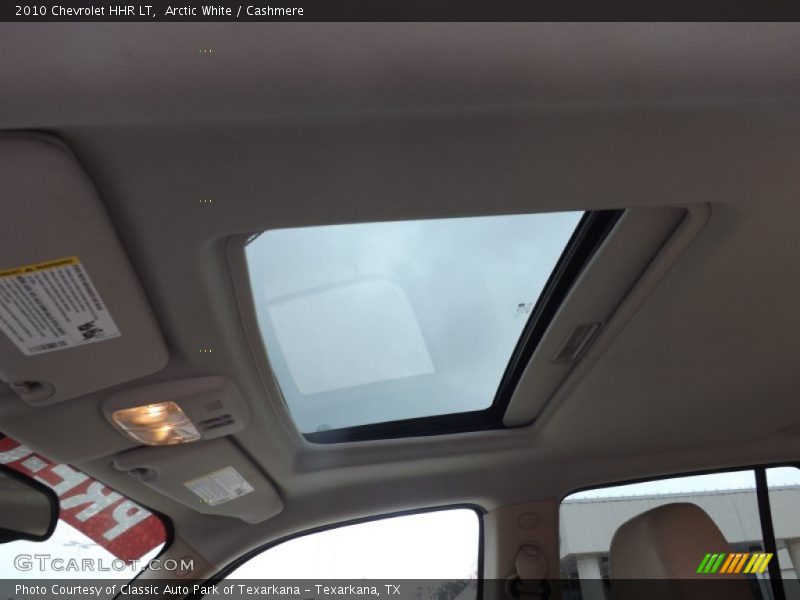 Arctic White / Cashmere 2010 Chevrolet HHR LT