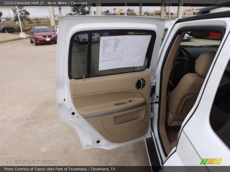 Arctic White / Cashmere 2010 Chevrolet HHR LT