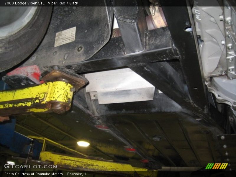 Undercarriage of 2000 Viper GTS