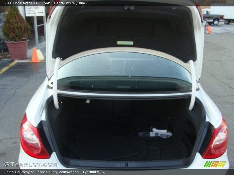 Candy White / Black 2010 Volkswagen CC Sport