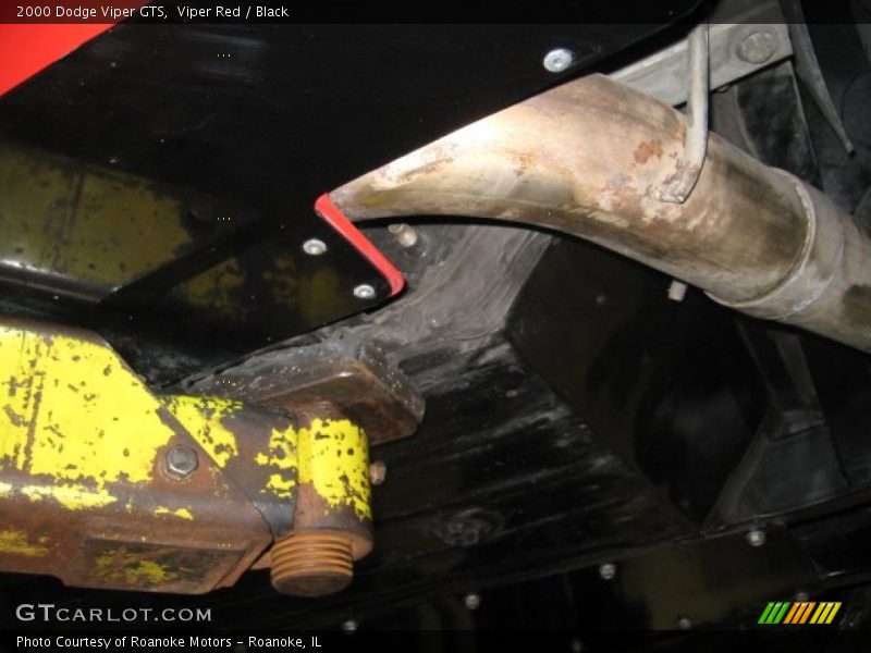 Undercarriage of 2000 Viper GTS